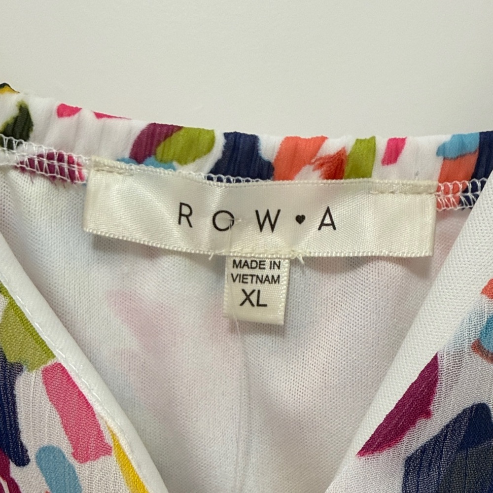 Colorful Abstract Print Romper - Picture 4 of 4